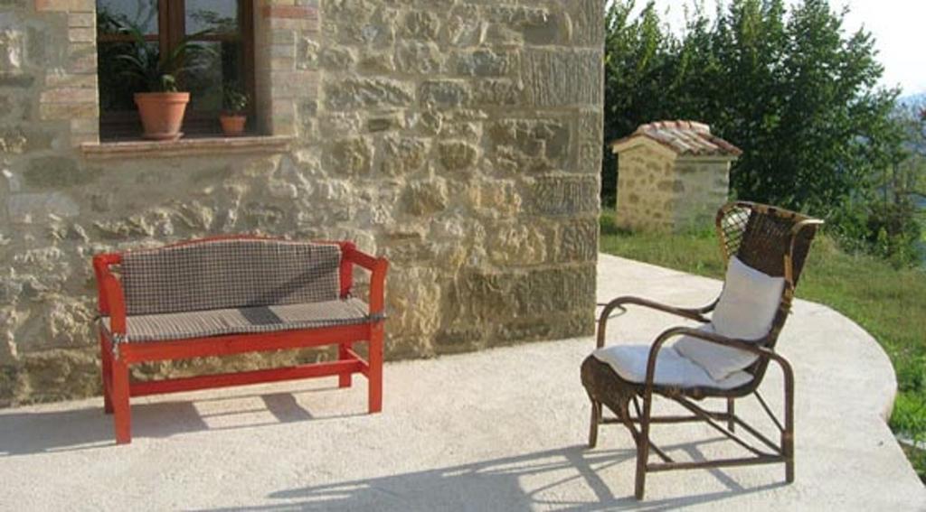 Вилла Agriturismo Caresto Carbonesca Экстерьер фото